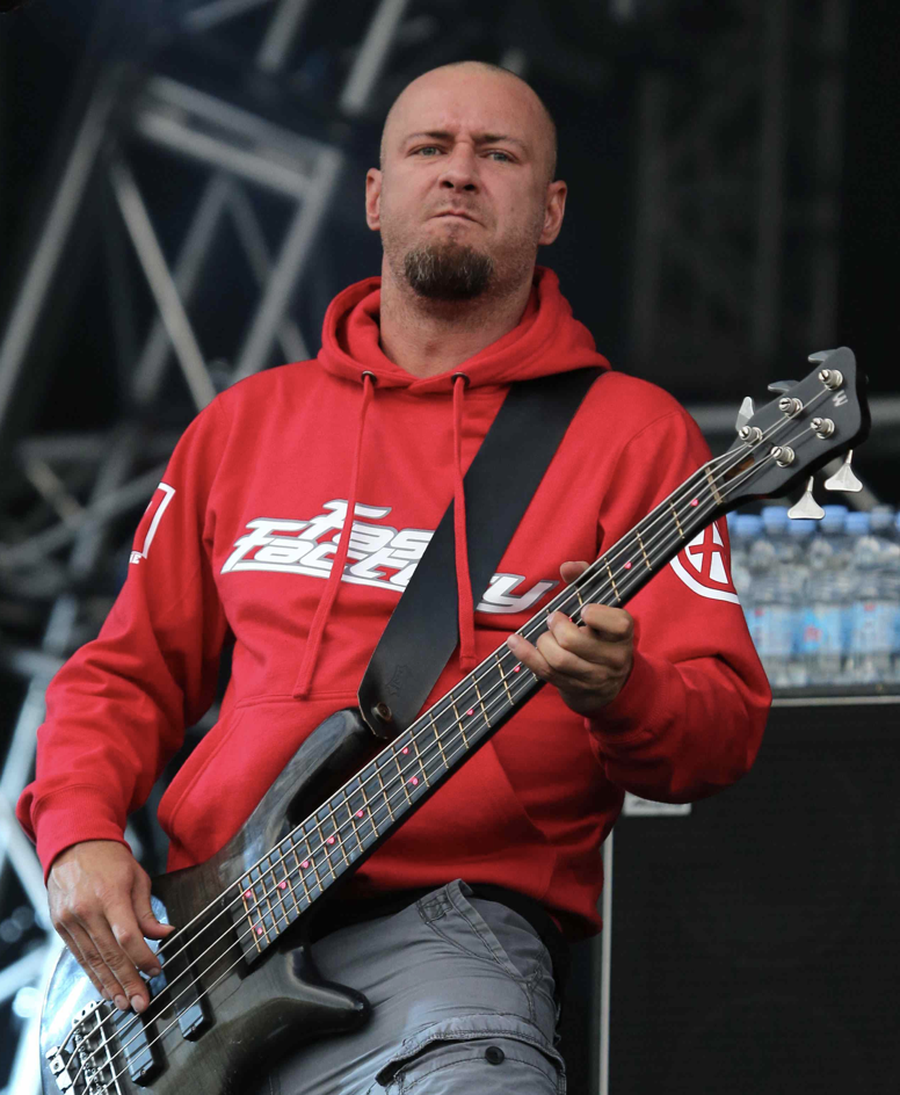 Ndërron jetë në moshën 48-vjeçare Sam Rivers, basisti