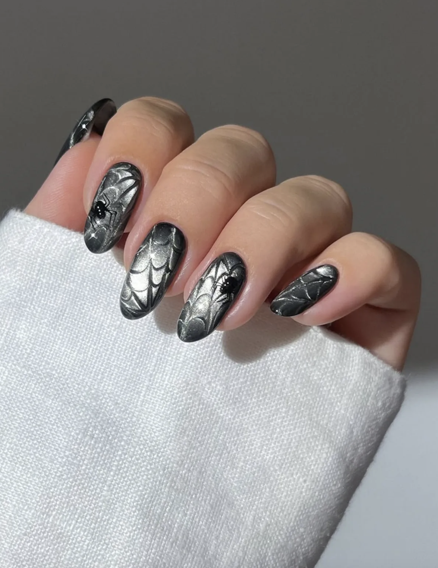 Ndryshe nga ç’pret, këto ide thonjsh për Halloween-in