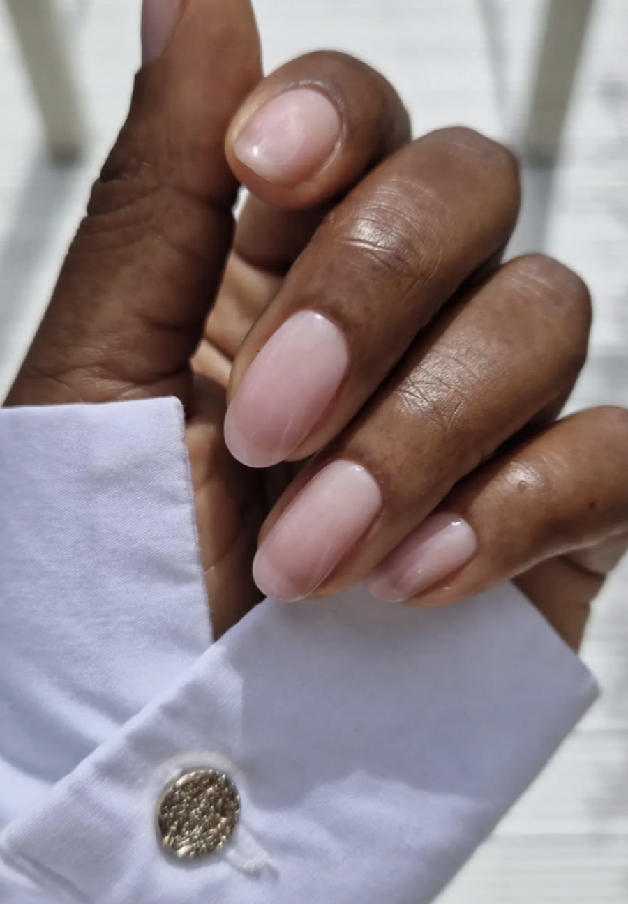 Nga të thjeshta në ekstra: Disa modele thonjsh që duhet t’i