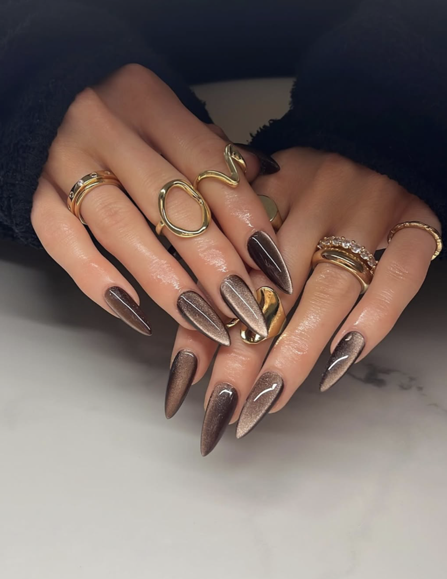 Nga të thjeshta në ekstra: Disa modele thonjsh që duhet t’i