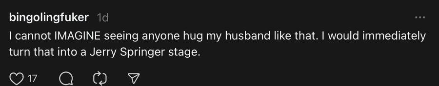 Përqafimi i JD Vance dhe gruas së të ndjerit Charlie Kirk e ka