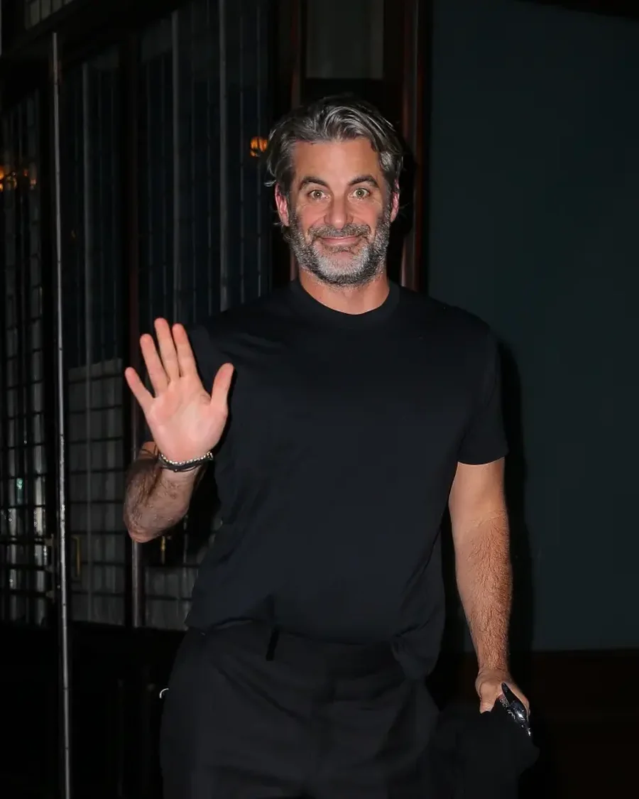 Jennifer Aniston nuk duron më dhe na e prezanton vetë të