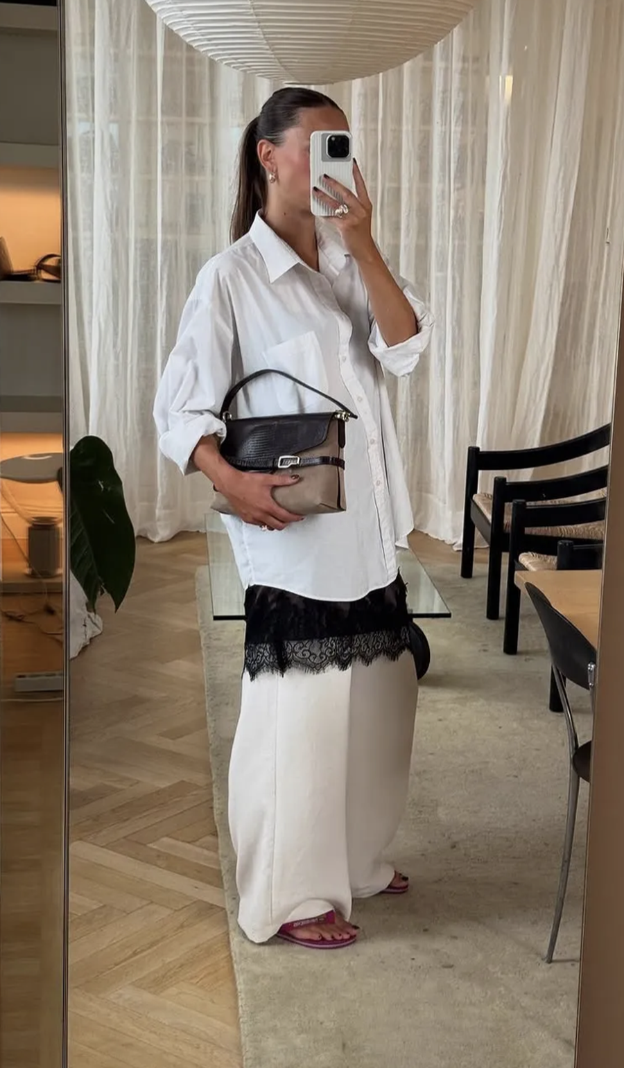 E vetmja mënyrë për të veshur fustanet këtë