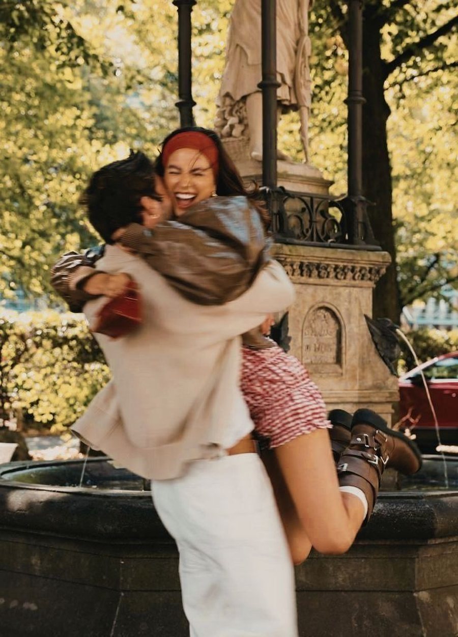 I dashur terapist, a mund t'i besoj burrit që tradhtoi gruan e tij me