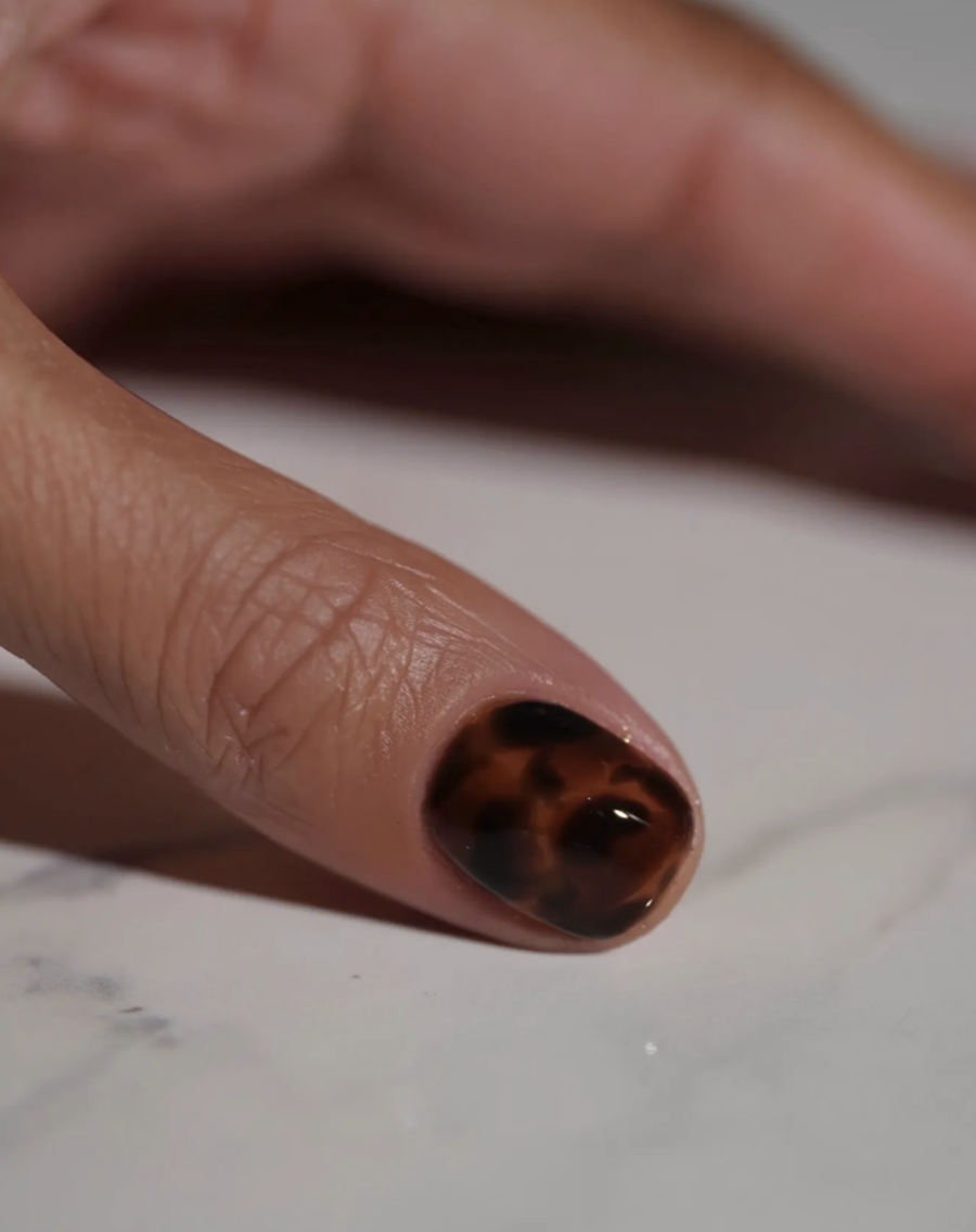 Thonjtë e shkurtër nuk dalin kurrë nga moda: Disa modele që