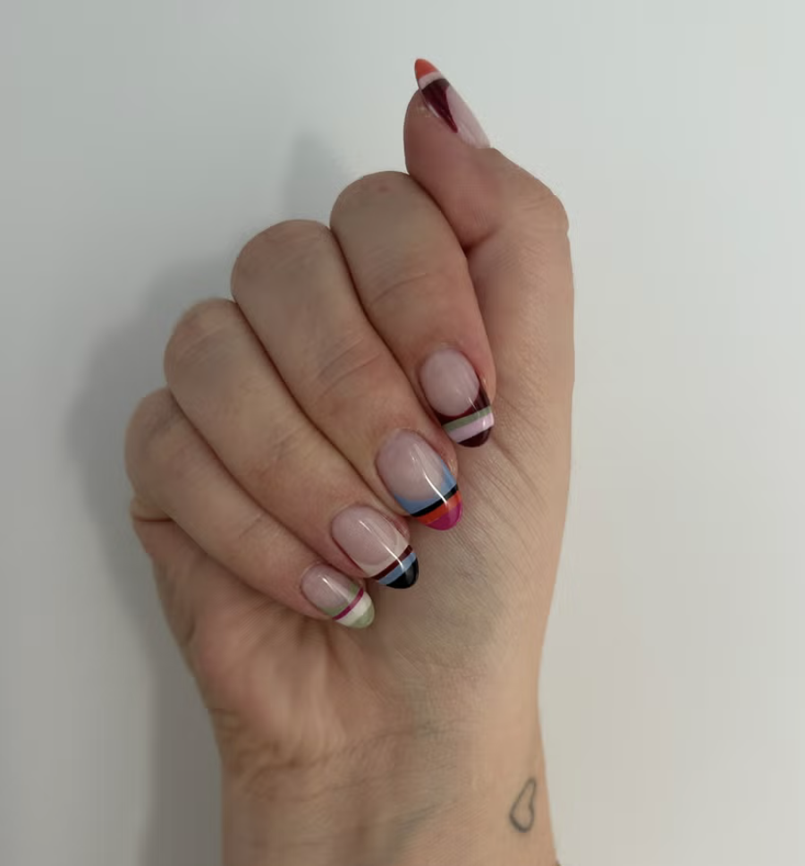 Vëmendje! Kjo formë thonjsh i bën gishtat e tu të duken