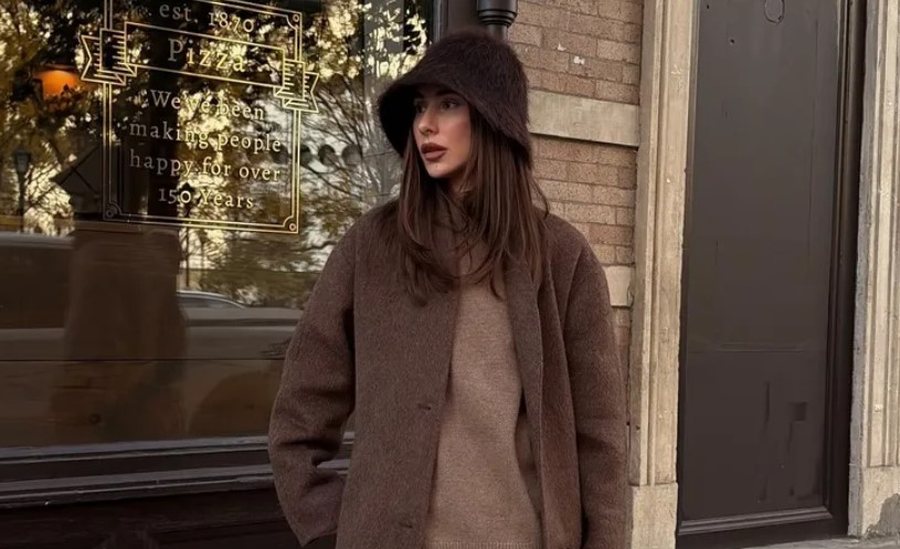 Vajzat më elegante në Paris po zgjedhin këtë aksesor dimri