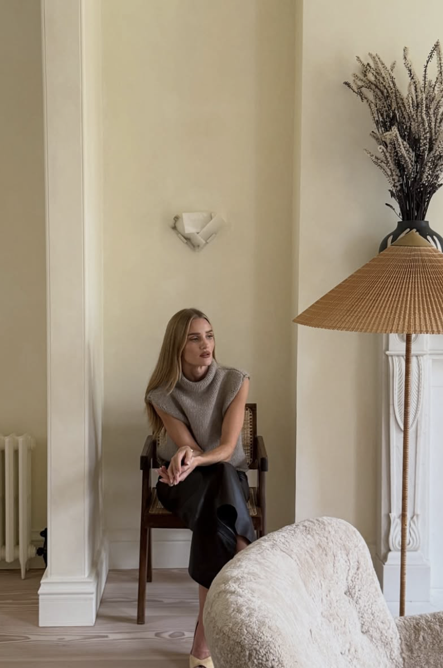 Sinonimi i elegancës: Rosie HW mund të të frymëzojë