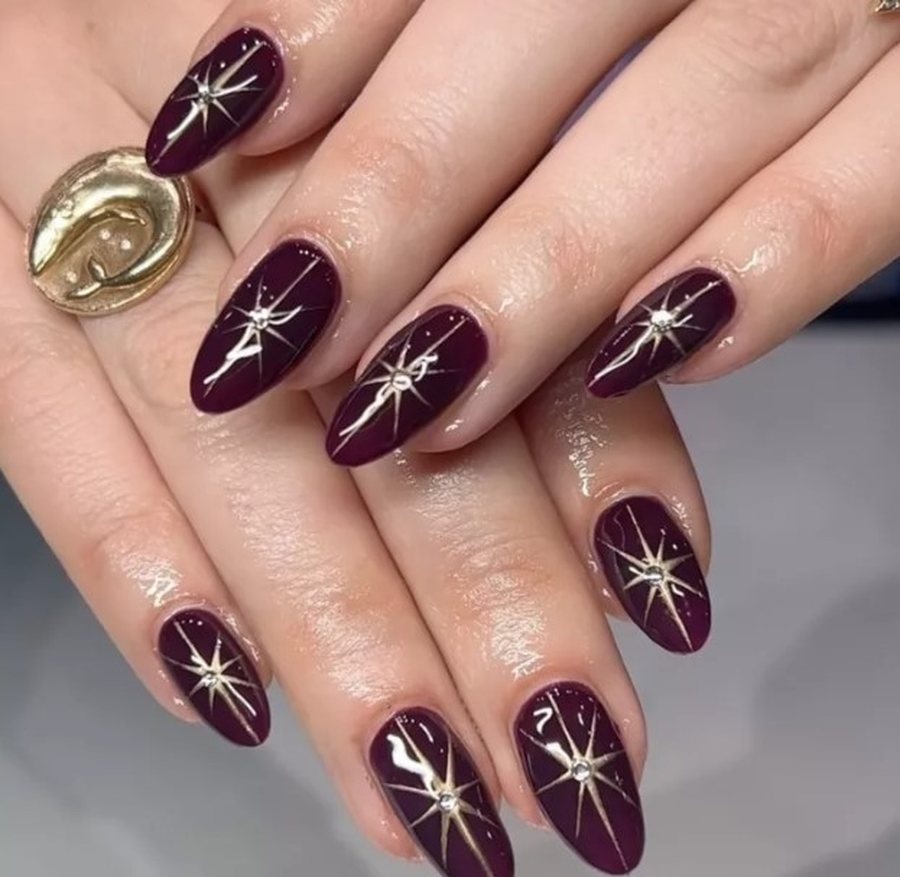 20+ ide për thonjtë e dhjetorit që t'ia tregoni estetistes