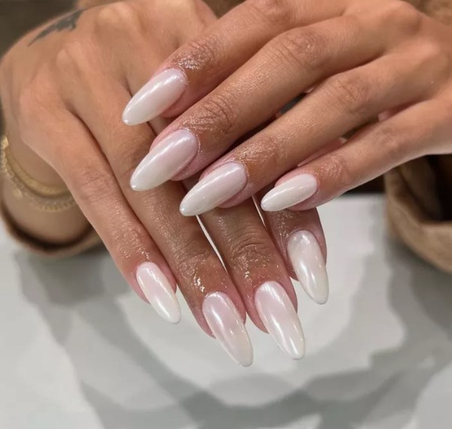 20+ ide për thonjtë e dhjetorit që t'ia tregoni estetistes