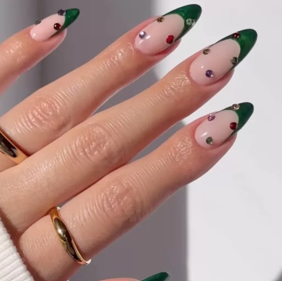 20+ ide për thonjtë e dhjetorit që t'ia tregoni estetistes