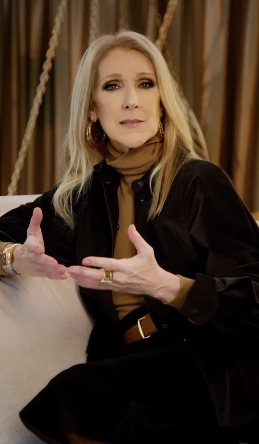 Celine Dion duket e lumtur dhe në formë teksa ndan një