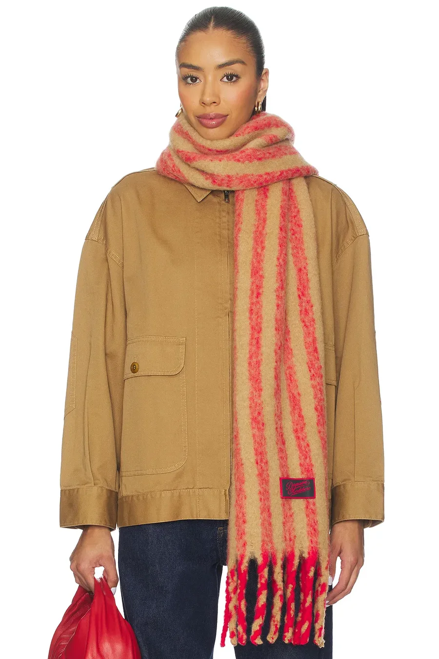 Je lodhur nga veshjet e mërzitshme të dimrit? Ja 4 truke stilimi