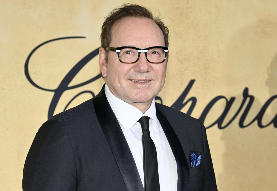 S’kanë fund telashet! 3 burra akuzojnë Kevin Spacey për