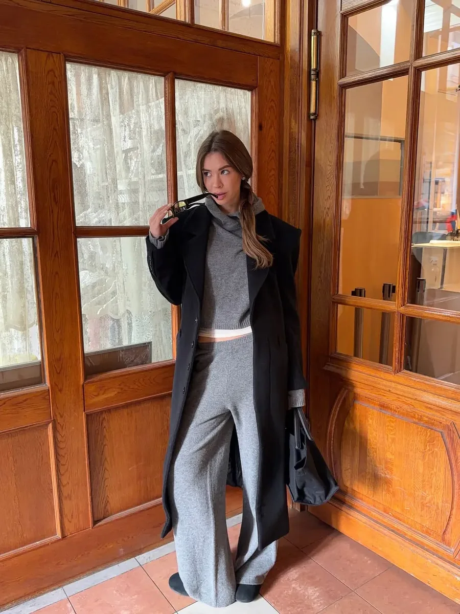 5 stile pulovrash që çdo gardërobë dimri duhet të