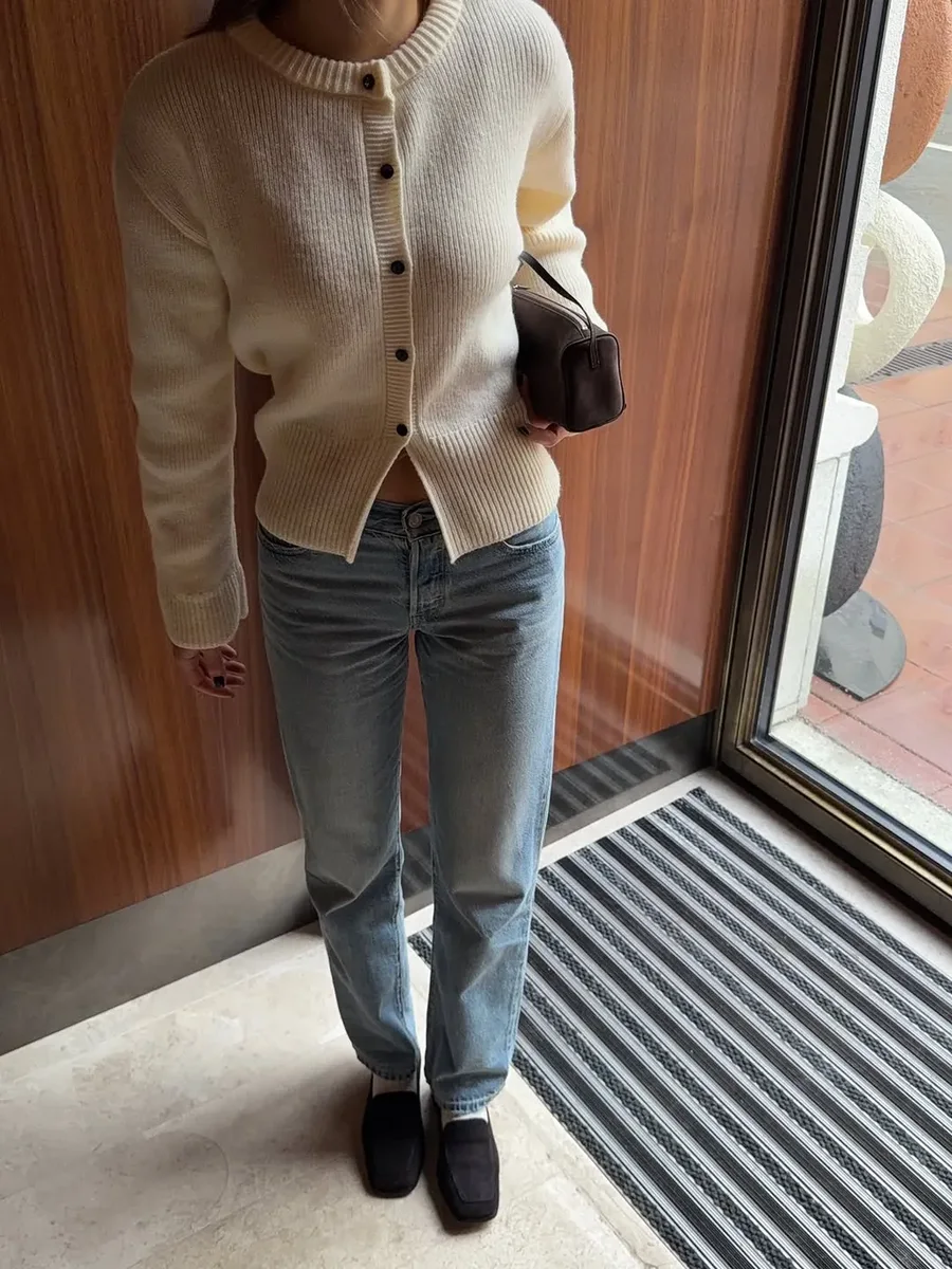 5 stile pulovrash që çdo gardërobë dimri duhet të