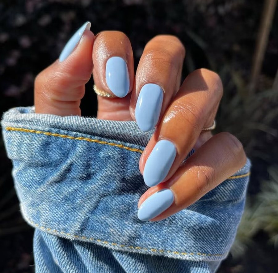 Doni frymëzim për thonjtë e dimrit? Këto janë ngjyrat