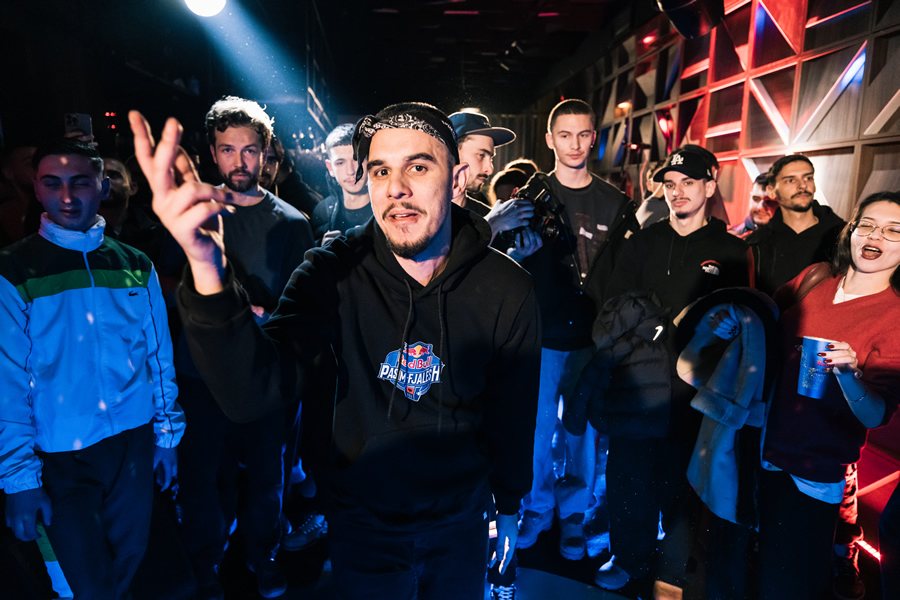 Pasim Fjalësh, beteja që nuk jua priste mendja