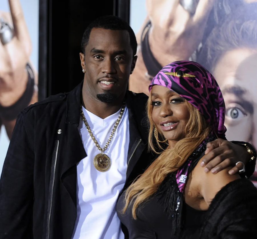 Aludimet se P.Diddy e ka goditur me shpullë: Reagon e ëma e reperit