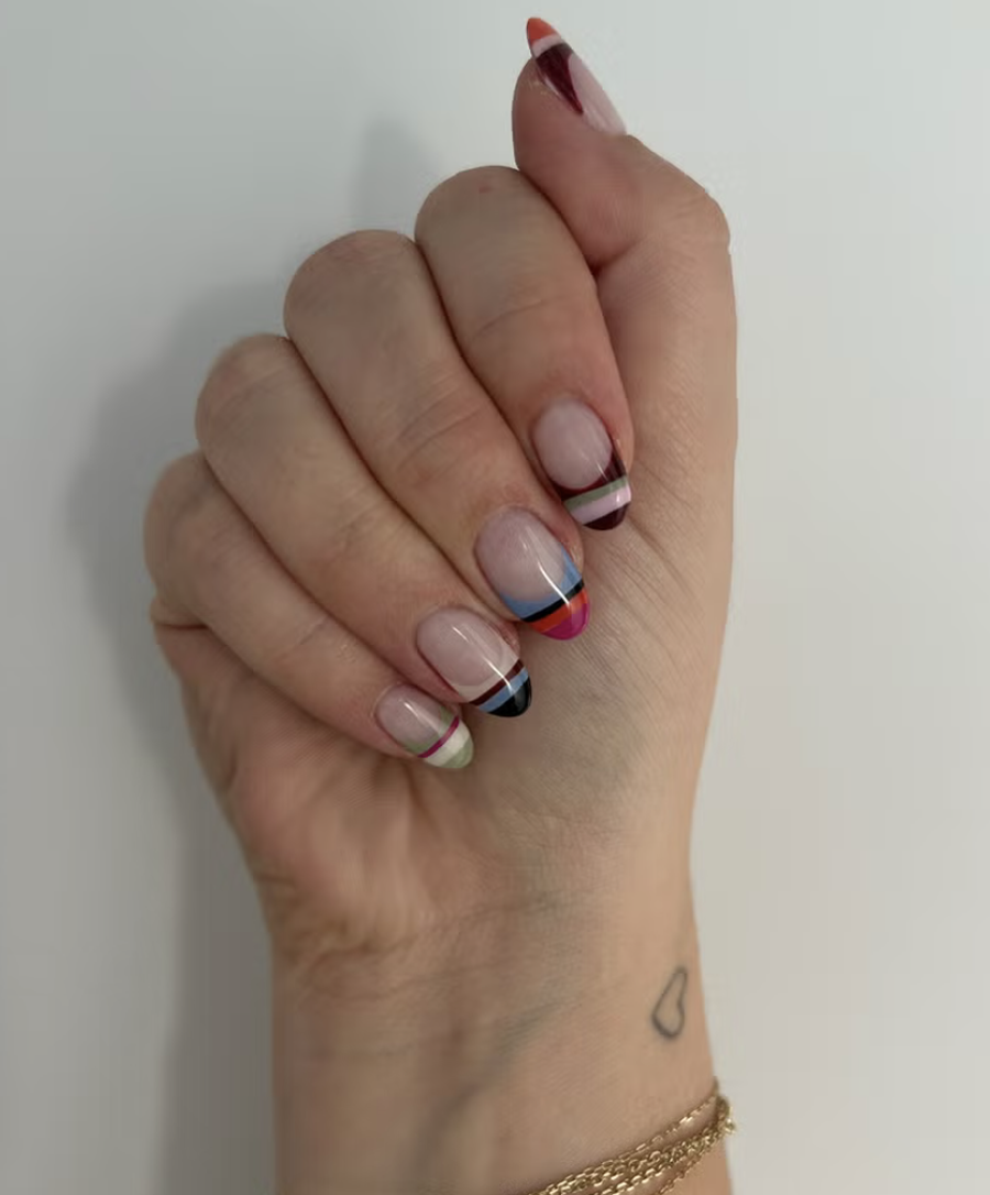 I lezetshëm dhe unik: Ky trend thonjsh përmbledh të gjithë