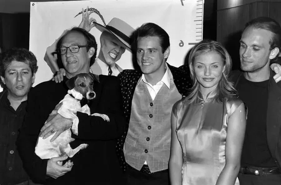 Gjendet i pajetë në apartamentin e tij Peter Greene, aktori i