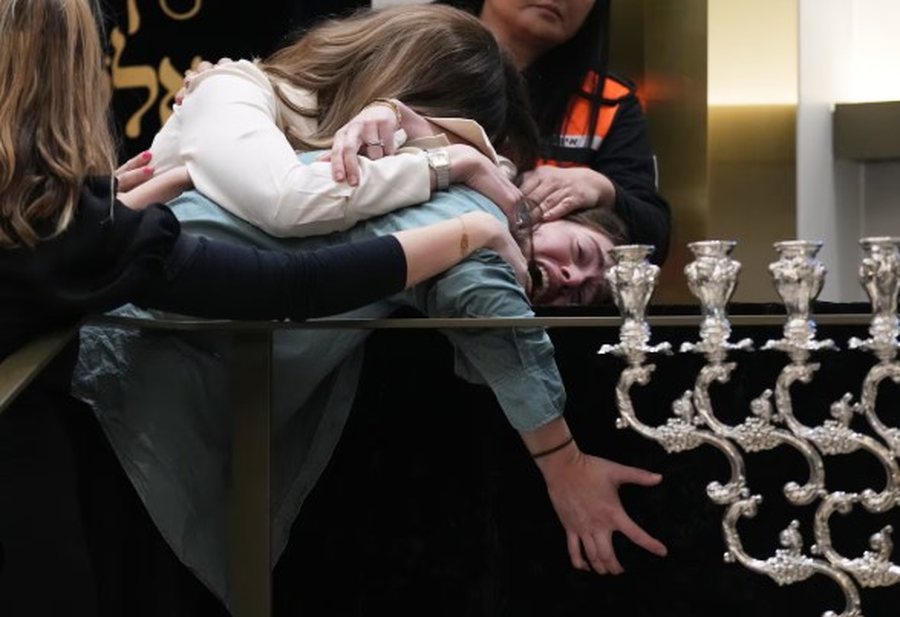 Lajme n&euml; pak minuta: &Ccedil;far&euml; po ndodh n&euml; bot&euml;