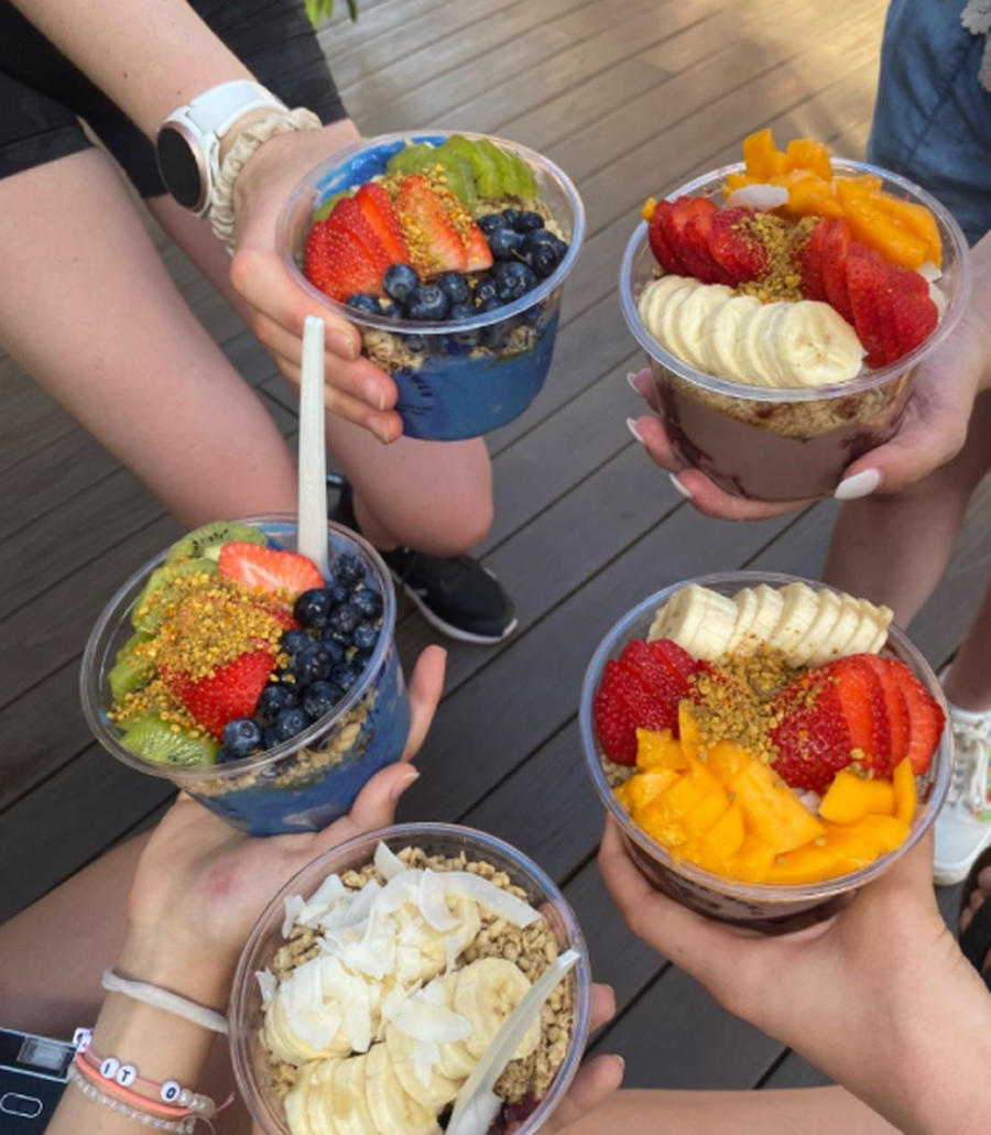 ?Pse presim me orë të tëra për ushqimet virale?