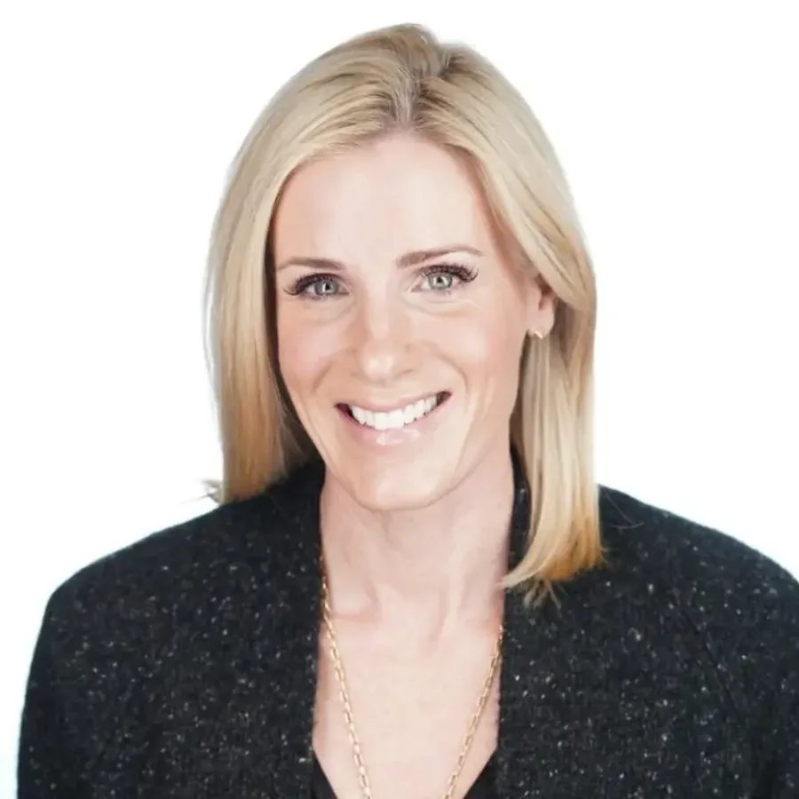 Kristin Cabot thyen heshtjen p&euml;r skandalin e &ldquo;kiss cam&rdquo;