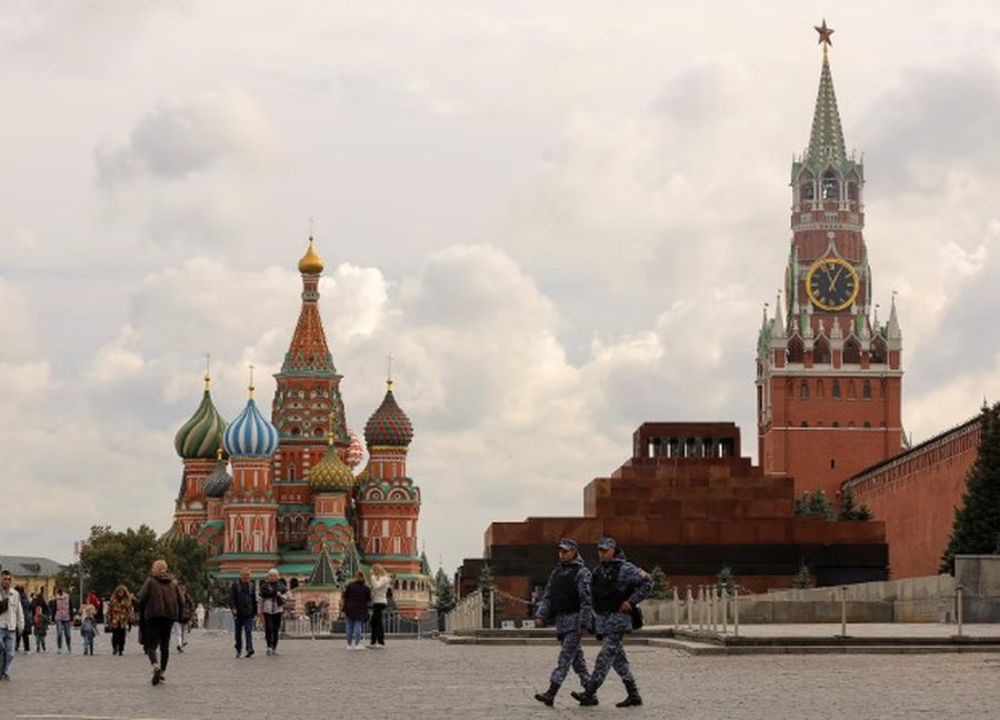 Lajme n&euml; pak minuta: &Ccedil;far&euml; po ndodh n&euml; bot&euml;