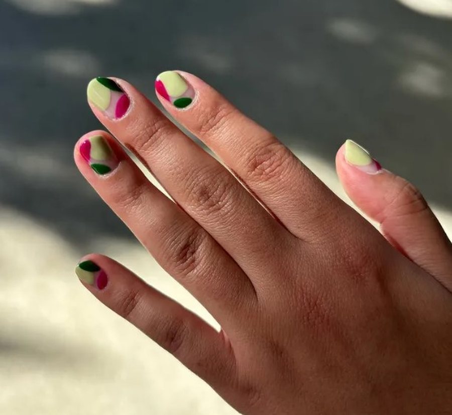 Perfekte p&euml;r minimalistet: 10+ ide p&euml;r thonjt&euml; e shkurt&euml;r