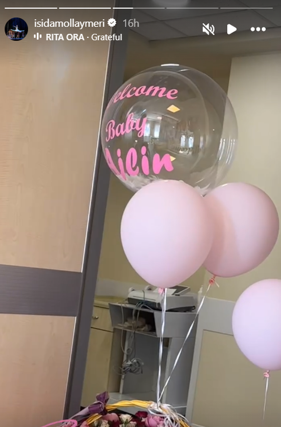 Bebush&euml; dhe buz&euml;qeshje: VIP-at shqiptar&euml; q&euml; u b&euml;n&euml;