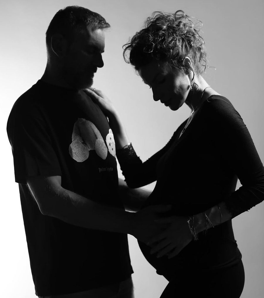 Bebush&euml; dhe buz&euml;qeshje: VIP-at shqiptar&euml; q&euml; u b&euml;n&euml;