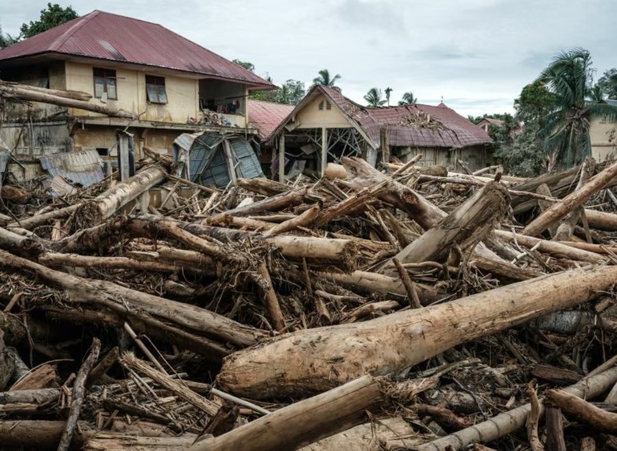 Lajme n&euml; pak minuta: &Ccedil;far&euml; po ndodh n&euml; bot&euml;