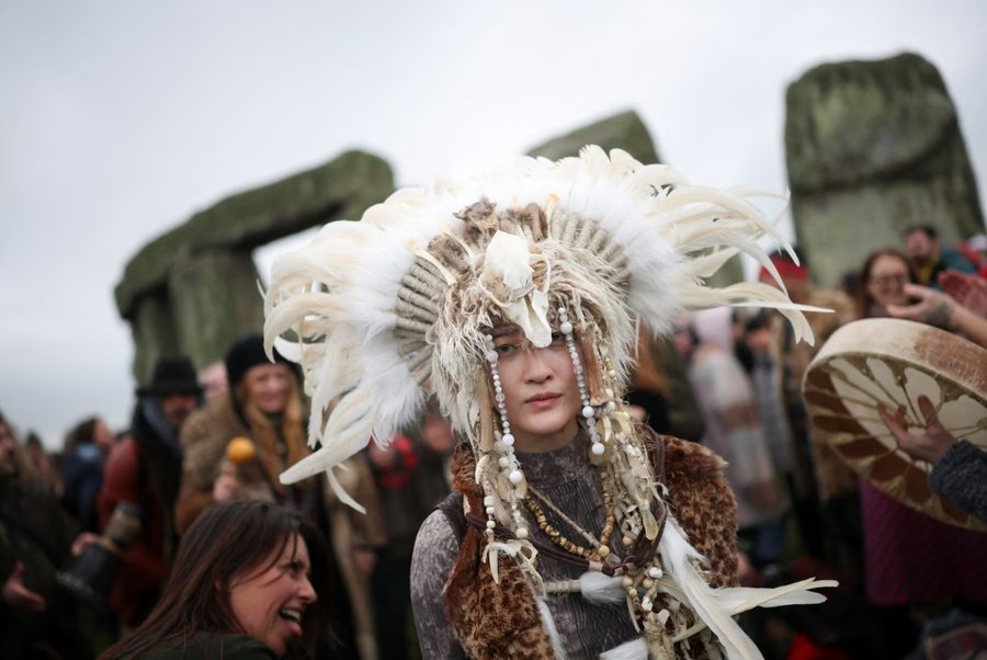 P&euml;rmes fotove: Bota n&euml; nj&euml; jav&euml;