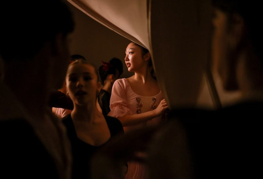 P&euml;rmes fotove: Bota n&euml; nj&euml; jav&euml;