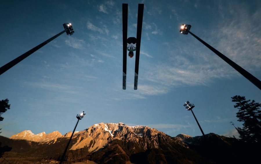 P&euml;rmes fotove: Bota n&euml; nj&euml; jav&euml;