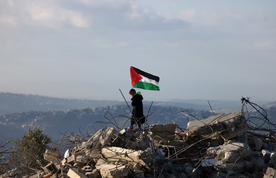 P&euml;rmes fotove: Bota n&euml; nj&euml; jav&euml;