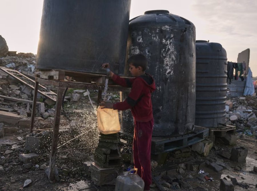 Lajme n&euml; pak minuta: &Ccedil;far&euml; po ndodh n&euml; bot&euml;