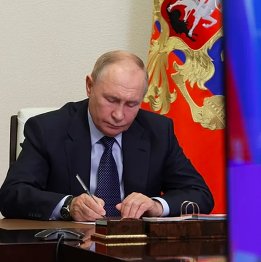 Lajme n&euml; pak minuta: &Ccedil;far&euml; po ndodh n&euml; bot&euml;?