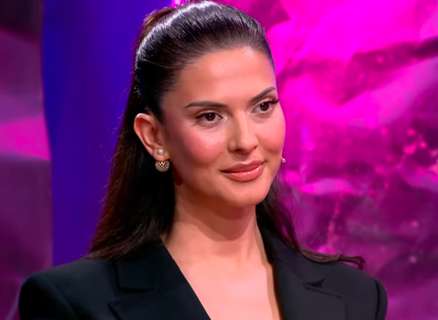 Agnesa Vuthaj n&euml; pritje t&euml; &euml;mb&euml;l