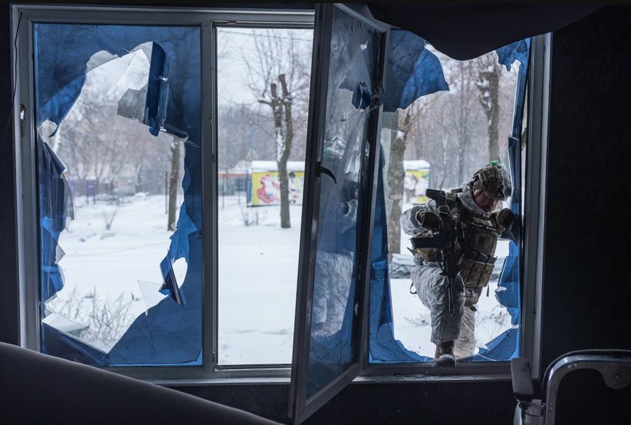 P&euml;rmes fotove: Bota n&euml; nj&euml; jav&euml;