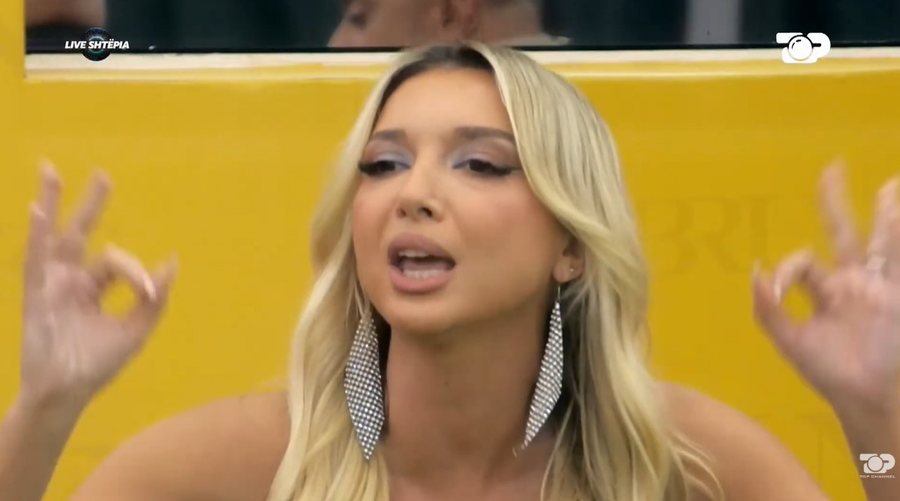 P&euml;r ty q&euml; fjete her&euml;t: Momentet ky&ccedil;e n&euml;