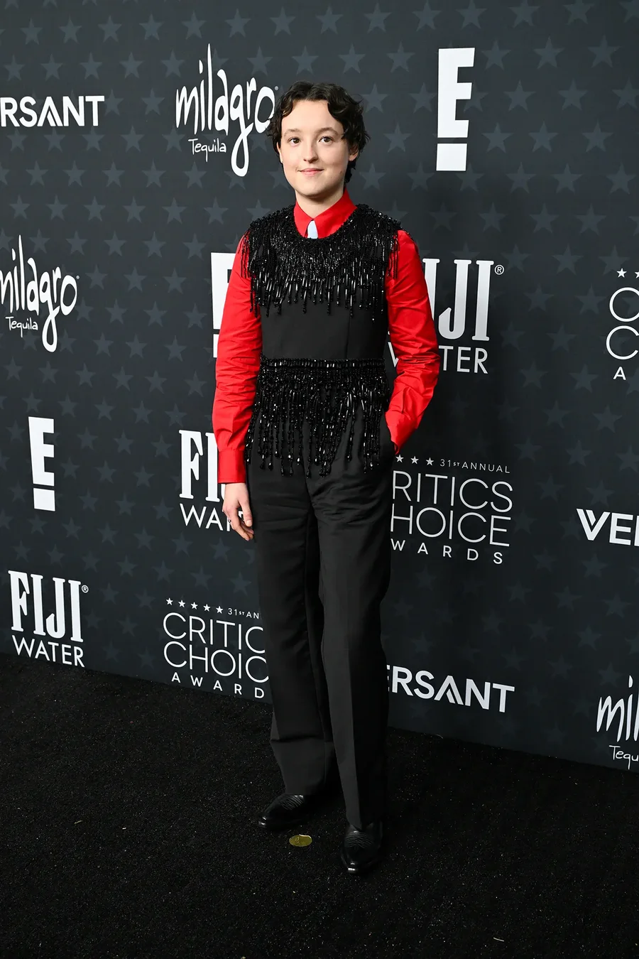 &Ccedil;&rsquo;vesh&euml;n yjet n&euml; tapetin e kuq t&euml; Critics Choice