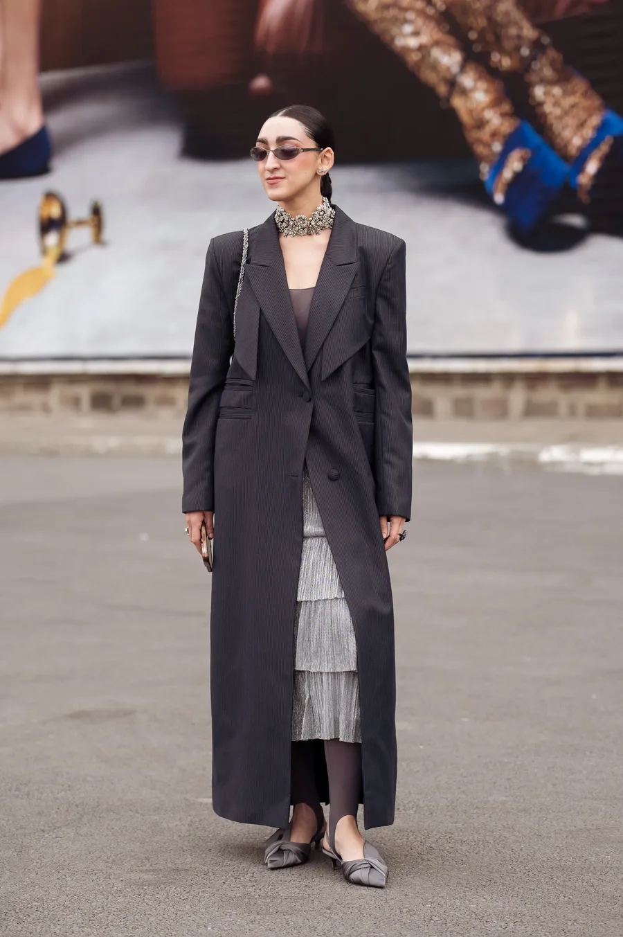 &Ccedil;far&euml; t&euml; vesh&euml;sh me stre&ccedil;et p&euml;r t'u dukur