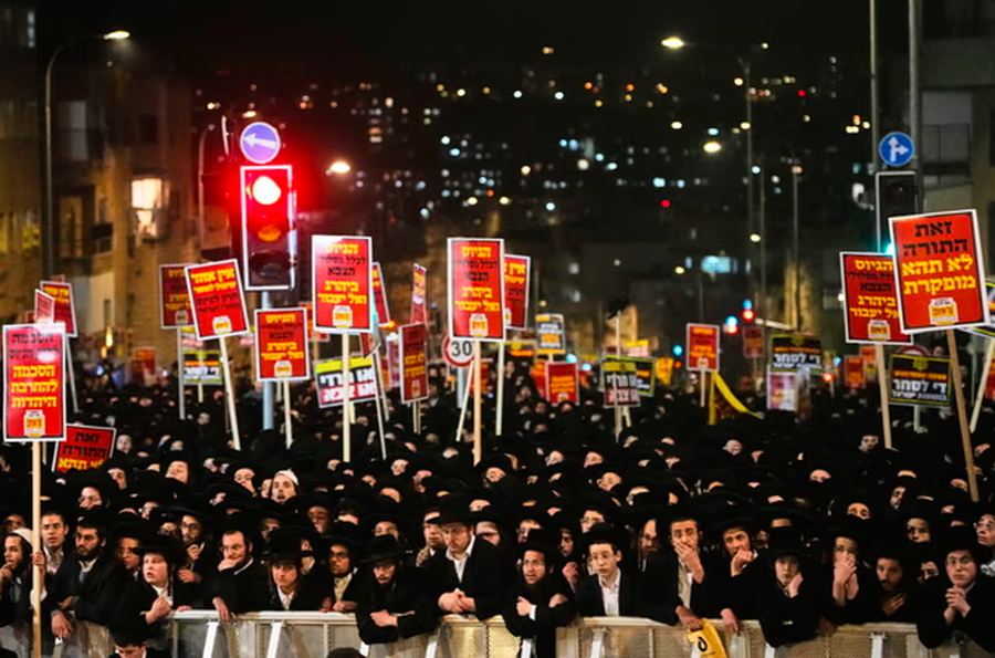 Lajme n&euml; pak minuta: &Ccedil;far&euml; po ndodh n&euml; bot&euml;