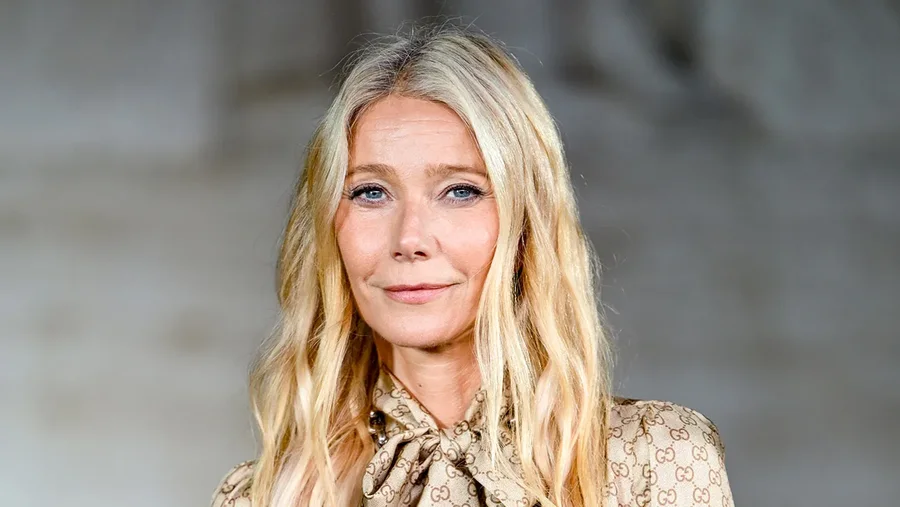 Gwyneth Paltrow rrëfen se u pushua nga puna pas ndarjes me Chris Martin,