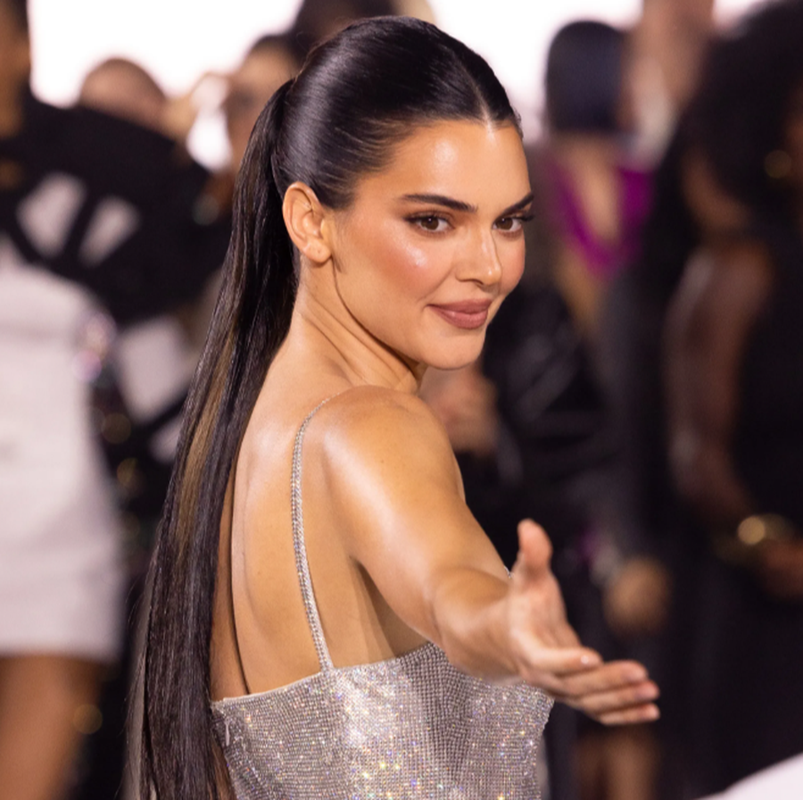 Njerëzit janë të bindur se Kendall Jenner është lesbike