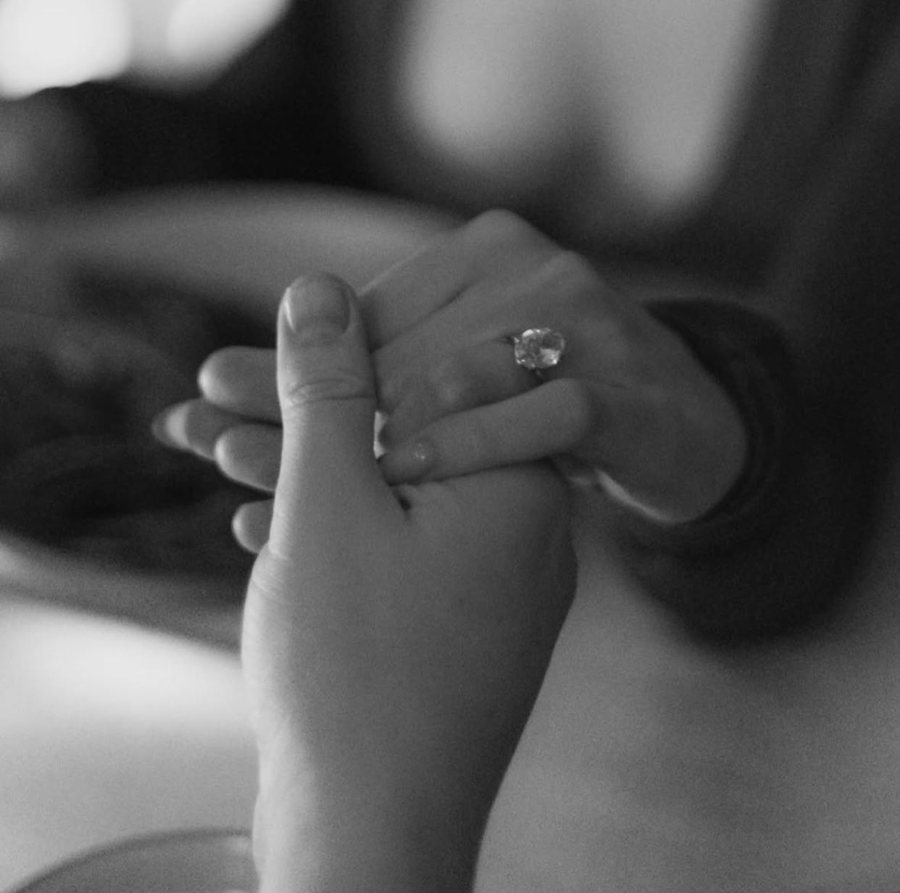 Xhesika Berberi tha "PO!": Modelja merr propozimin p&euml;r