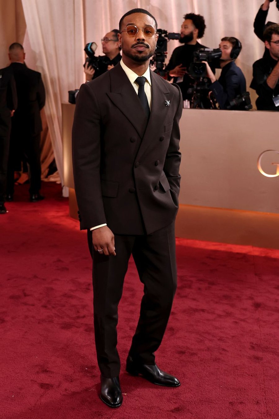 &Ccedil;far&euml; vesh&euml;n yjet n&euml; tapetin e kuq t&euml; Golden Globes