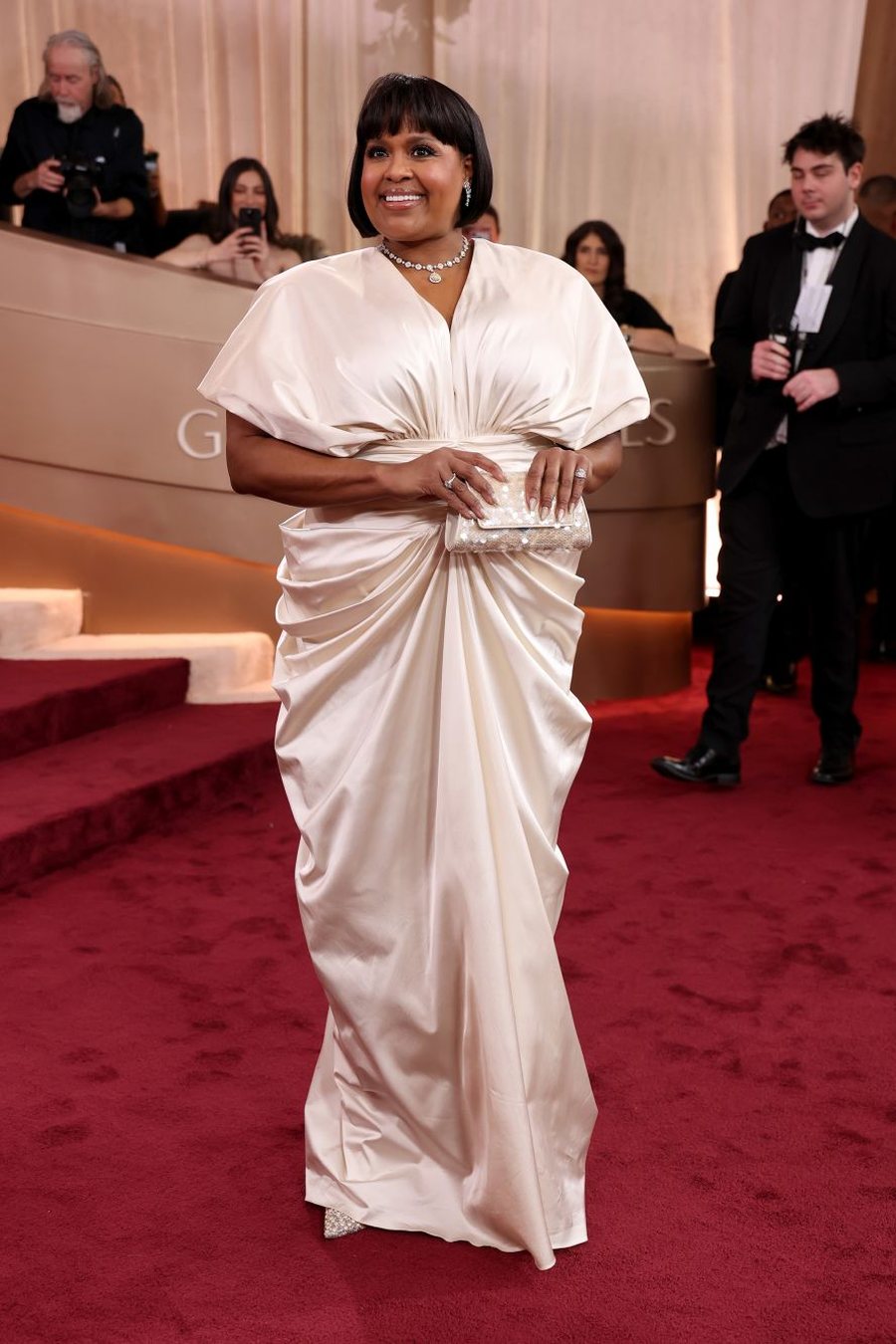 &Ccedil;far&euml; vesh&euml;n yjet n&euml; tapetin e kuq t&euml; Golden Globes